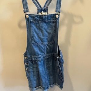 Madewell size 6 denim overall shorts